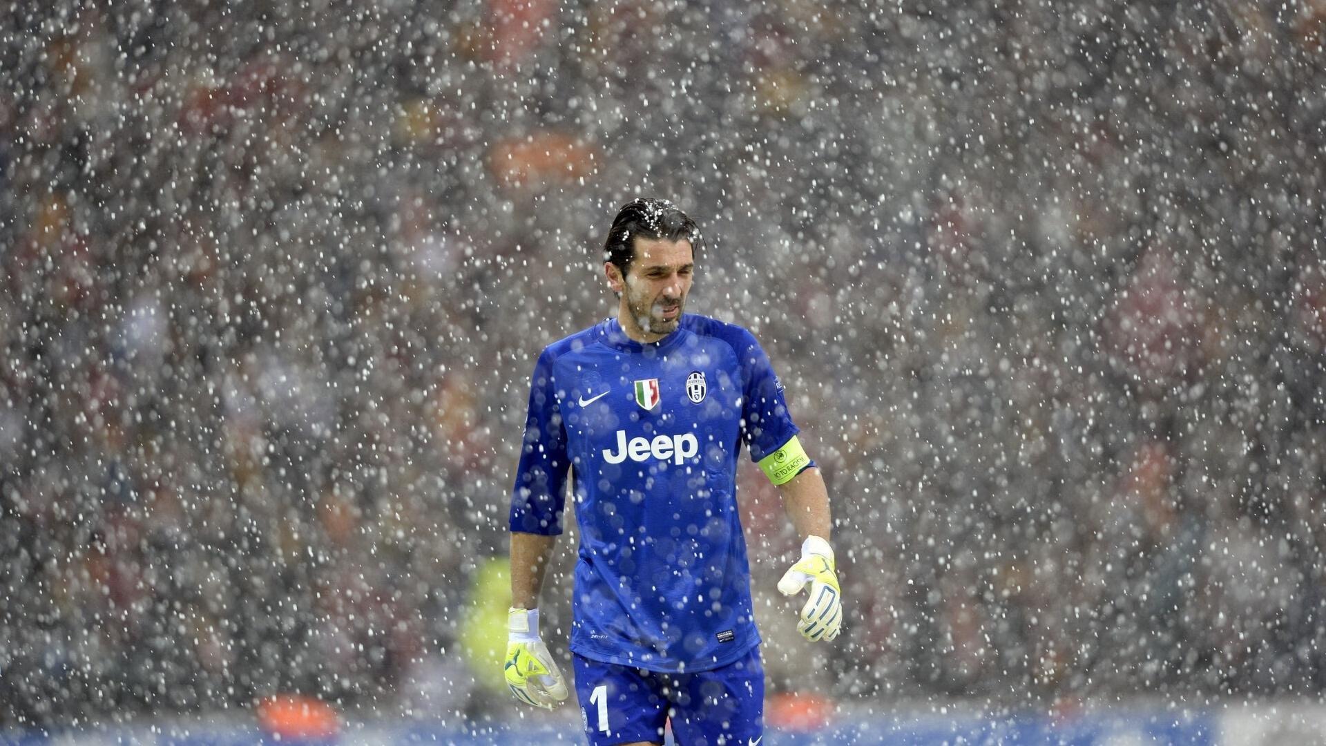 怀特谈防守杜兰特，你拼命跳也妨碍不了他投篮 他就是个冷血杀手