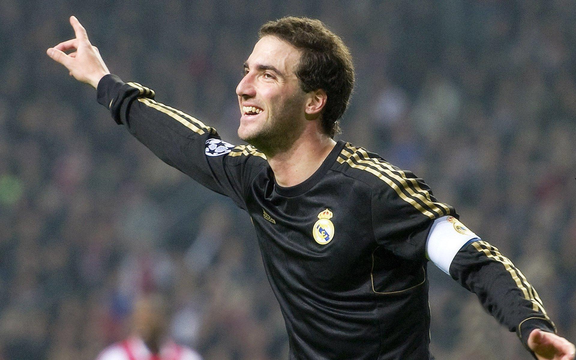 辽宁体育局高层赴京回应赛场冲突事件 广东宏远敲定双外援阵容 林葳确认告别CBA赛场